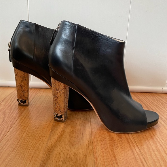 Chanel open toe bootie with cork heel - Picture 6 of 10